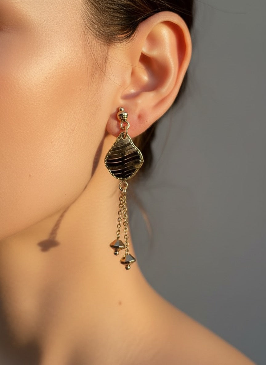 Leaf Charm Earring